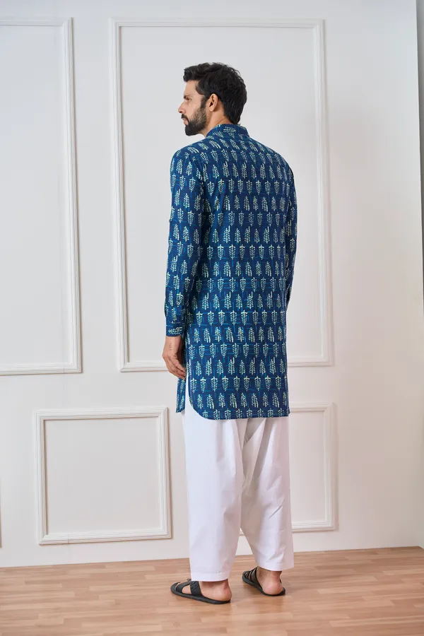 Men_Indigo_Regular_Pure_Cotton_Pathani_Kurta_With_White_Salwar