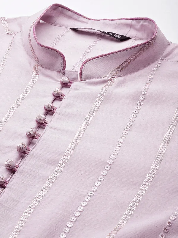 Men_Pink_Zari_Work_Silk_Woven_Design_Staright_Kurta_With_Pajama