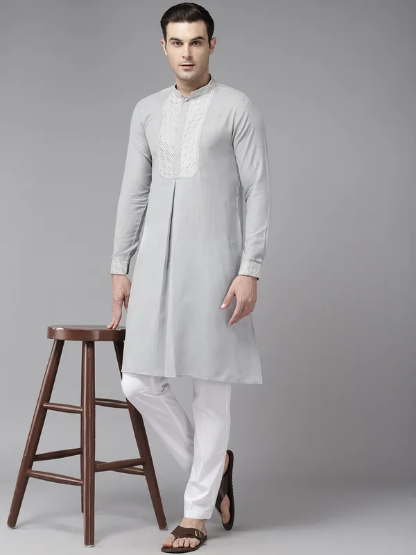 Men_Grey_Zari_Work_Silk_Woven_Design_Staright_Kurta_With_Pajama
