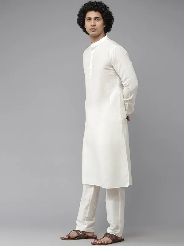 Metallic_Gold_Nehru_Jacket_With_White_Kurta_Pyjama