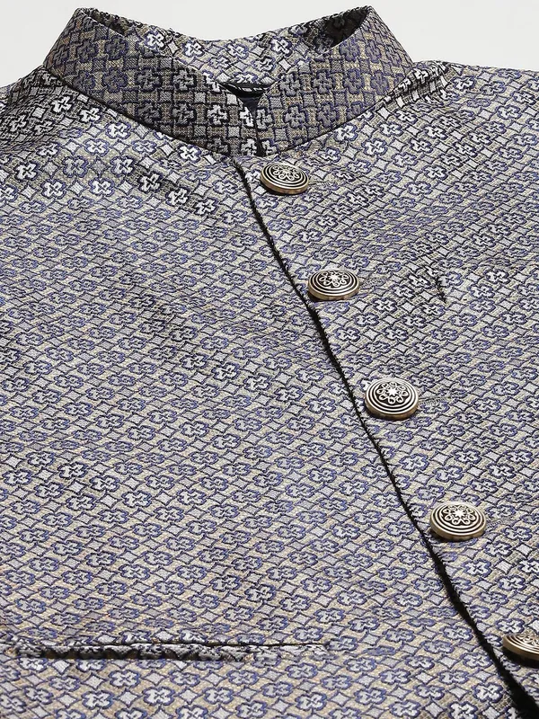 Men_Blue_&_White_Solid_Kurta_Pyjamas_With_Nehru_Jacket