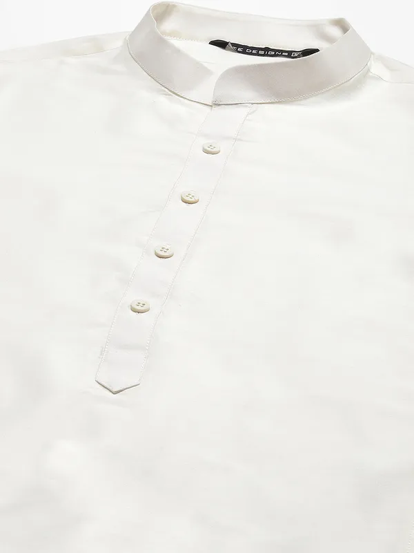 Men_Gold_&_White_Solid_Kurta_Pyjamas_With_Nehru_Jacket