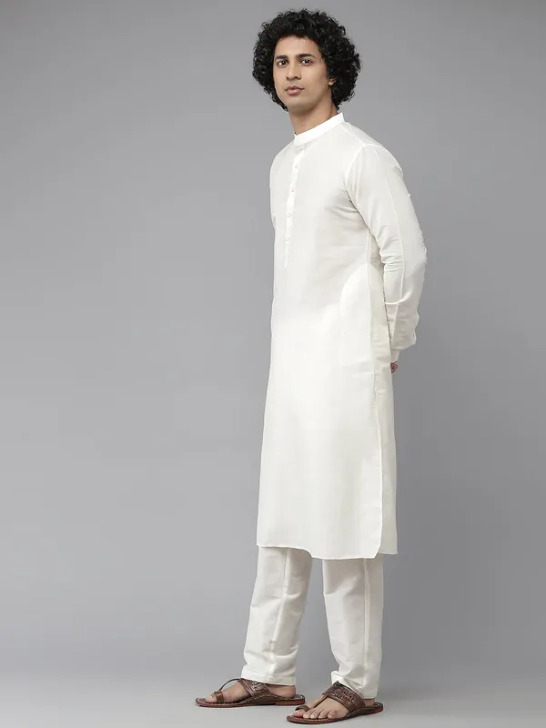 Solid_Kurta_With_Pyjama_&_Jacquard_Nehru_Jacket