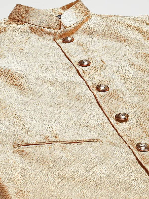 Men_Gold_&_White_Solid_Kurta_Pyjamas_With_Nehru_Jacket