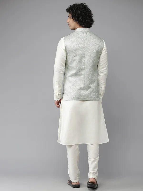 Men_Aqua_Blue_&_White_Solid_Kurta_Pyjamas_With_Nehru_Jacket