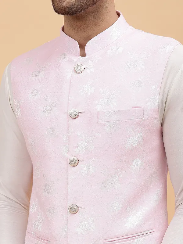 Pure_Silk_Kurta_&_Pyjama_with_Woven_Jacquard_Nehru_Jacket