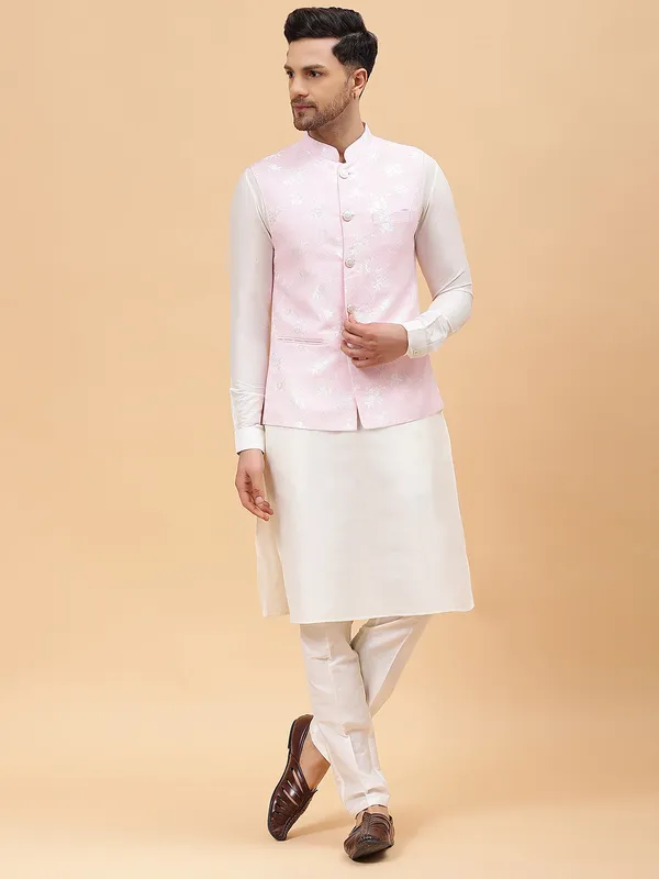 Pure_Silk_Kurta_&_Pyjama_with_Woven_Jacquard_Nehru_Jacket