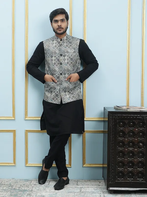 Men_Black_Kurta_Pajama_And_Black_Digital_Print_Cotton_Nehru_Jacket