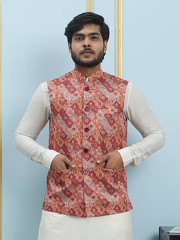 Men_Off_White_Kurta_Pajama_And_Maroon_Digital_Print_Cotton_Nehru_Jacket