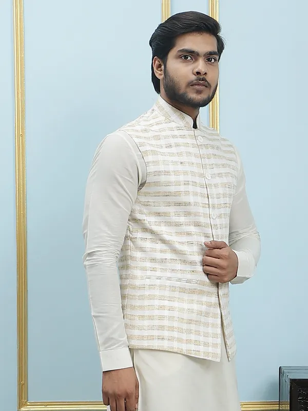 Men_Off_White_Kurta_Pajama_And_Cream_Color_Solid_Khadi_Nehru_Jacket