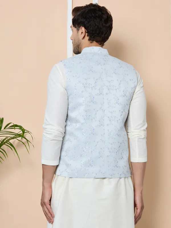 Blue_Woven_Jacquard_Nehru_Jacket_With_Solid_Kurta-Pyjama_(3_Piece_Set)