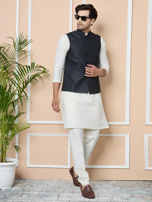 Black_Woven_Jacquard_Nehru_Jacket_With_Solid_Kurta-Pyjama_(3_Piece_Set)