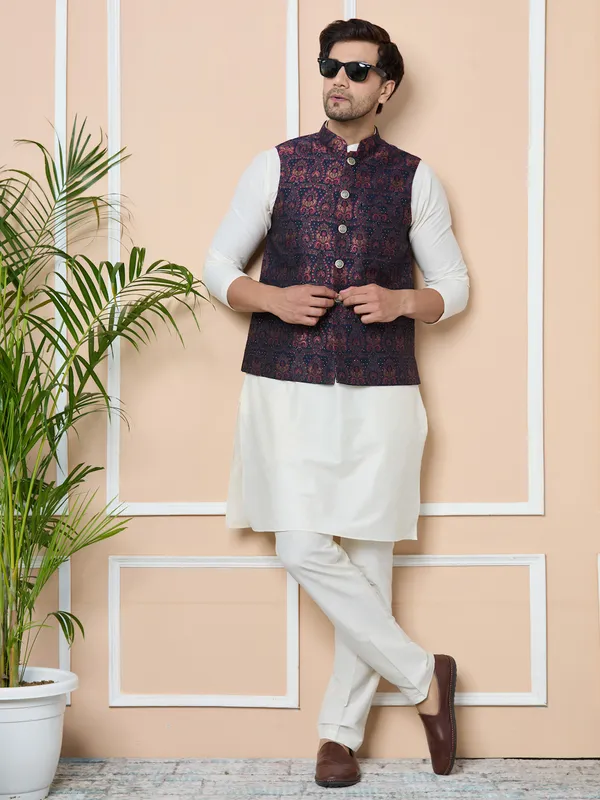 Navy_Woven_Jacquard_Nehru_Jacket_With_Solid_Kurta-Pyjama_(3_Piece_Set)