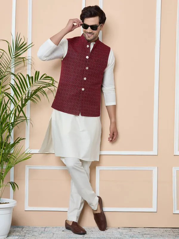 Red_Woven_Jacquard_Nehru_Jacket