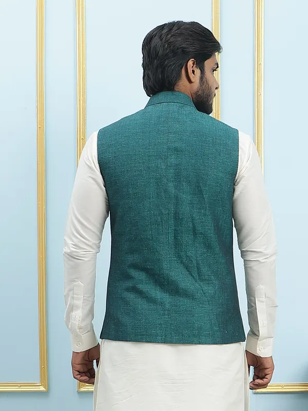 Men_Off_White_Kurta_Pajama_And_Green_Color_Solid_Silk_Woven_Design_Nehru_Jacket