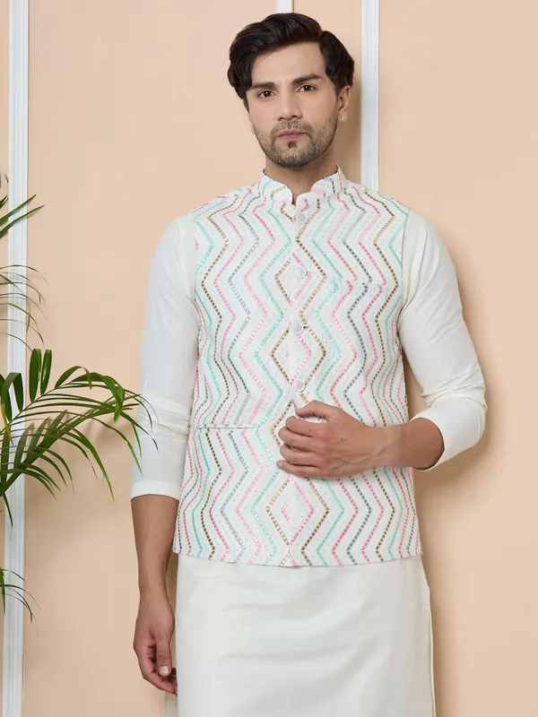 Multicolor_Diamond_Zigzag_Embroidered_Nehru_Jacket_with_Solid_Kurta-Pyjama_(3_Piece_Set)