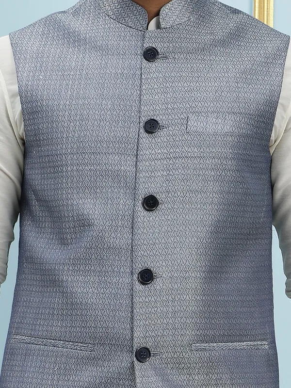Men_Off_White_Kurta_Pajama_And_Blue_Color_Solid_Woven_Design_Jacquard_Nehru_Jacket