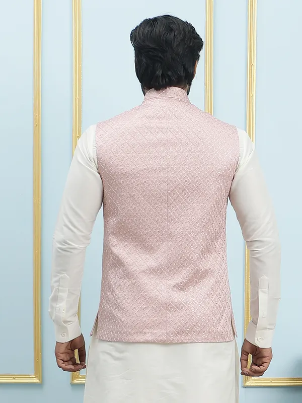 Men_Off_White_Kurta_Pajama_And_Nude_And_Gold_Sequence_Woven_Design_Nehru_Jacket