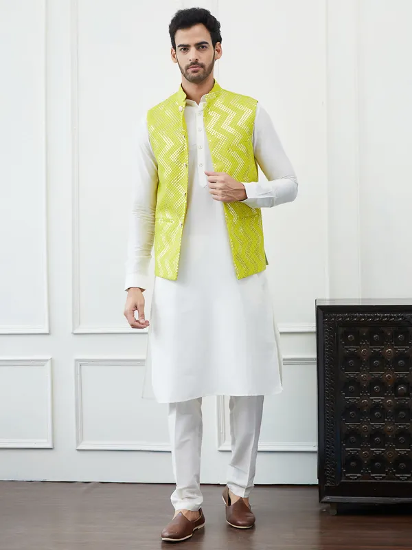 Sequin_and_Thread_Work_Embroidered_Nehru_Jacket