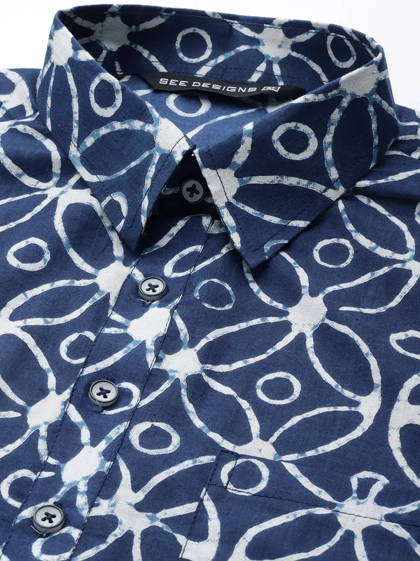 Blue_and_White_Floral_Print_Pure_Cotton_Pathani_kurta_with_Pyjama