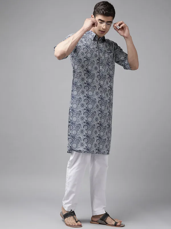 Men_Blue_Circular_Floral_Print_Pure_Cotton_Pathani_Kurta_with_Pyjama