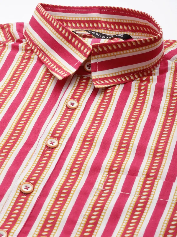 Men_Fuchsia_Pink_Regular_Pure_Cotton_Pathani_Printed_Men'S_Kurta_With_White_Salwar