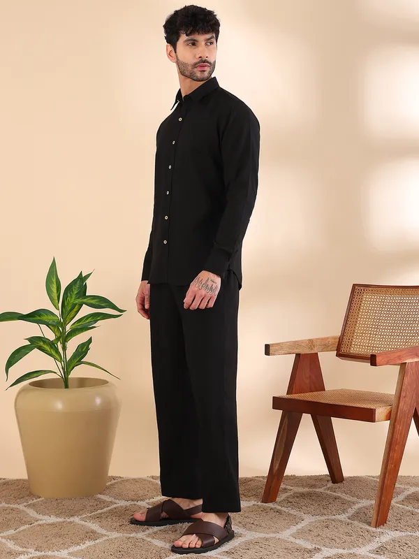 Men_Black_Linen_Solid_Co-Ord_Set