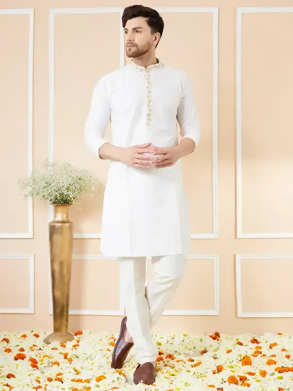 Cream_Solid_Cotton_Emboridered_Neckline_Straight_Kurta_With_Pyjama