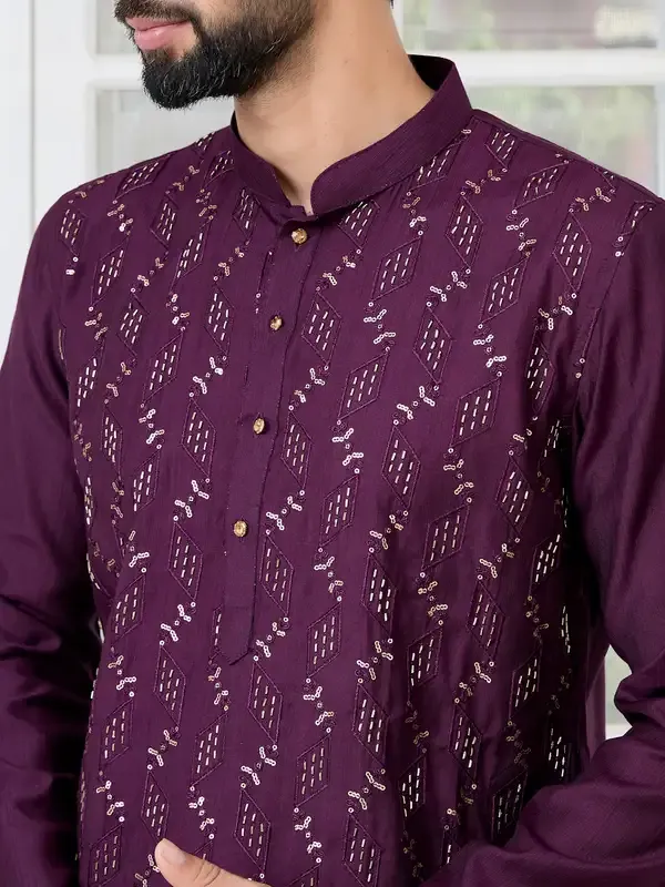 Purple_Ethnic_Motifs_Embroidered_Sequinned_Mandarin_Collar_Straight_Kurta_With_Pyjama