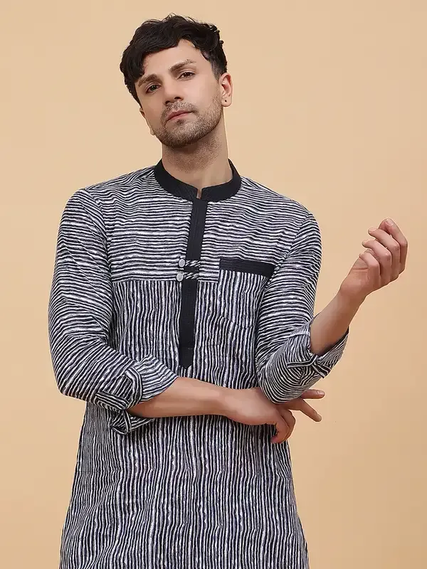 Men_Black_&_White_Pure_Cotton_Thread_Work_Staright_Kurta_With_Pajama