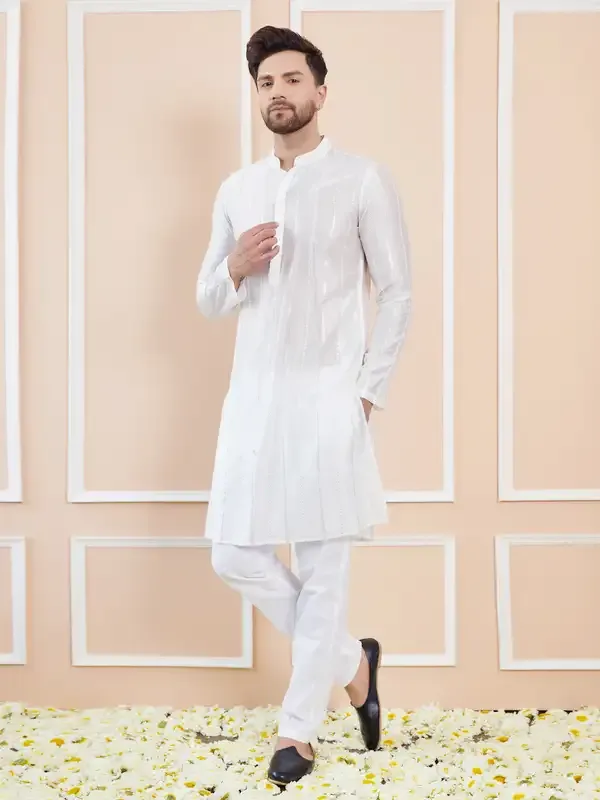 Off_White_Sequins_Embroidered_Chanderi_Silk_Straight_Kurta_With_Pyjama