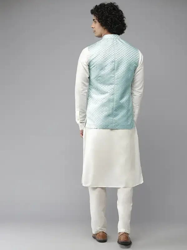 Men_Sky_Blue_&_White_Solid_Kurta_Pyjamas_With_Nehru_Jacket