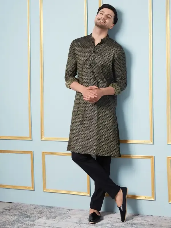 Men_Black_&_Gold_Woven_Design_Thread_Work_Kurta_With_Pajama