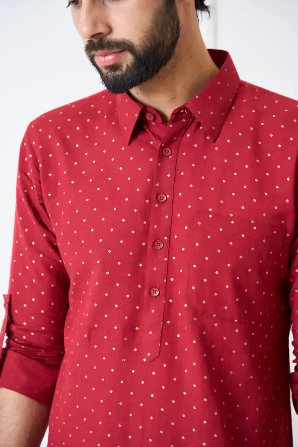 Men_Maroon_Regular_Pure_Cotton_Pathani_Kurta_With_Gold_Pyjama