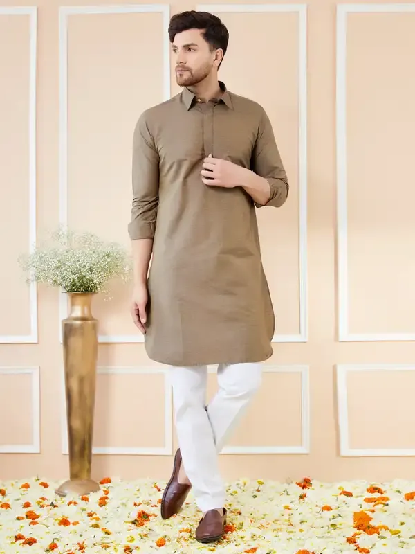 Men_Brown_Cotton_Solid_Pathani_Kurta_With_Pyjama