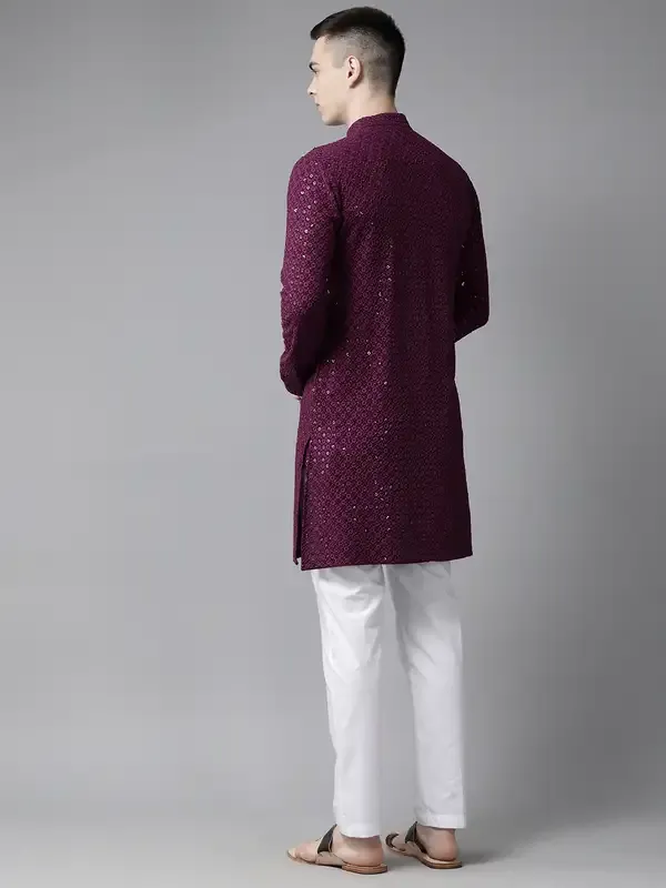 Men_Megenta_Embroidered_Sequined_Rayon_Kurta_With_Pyjama