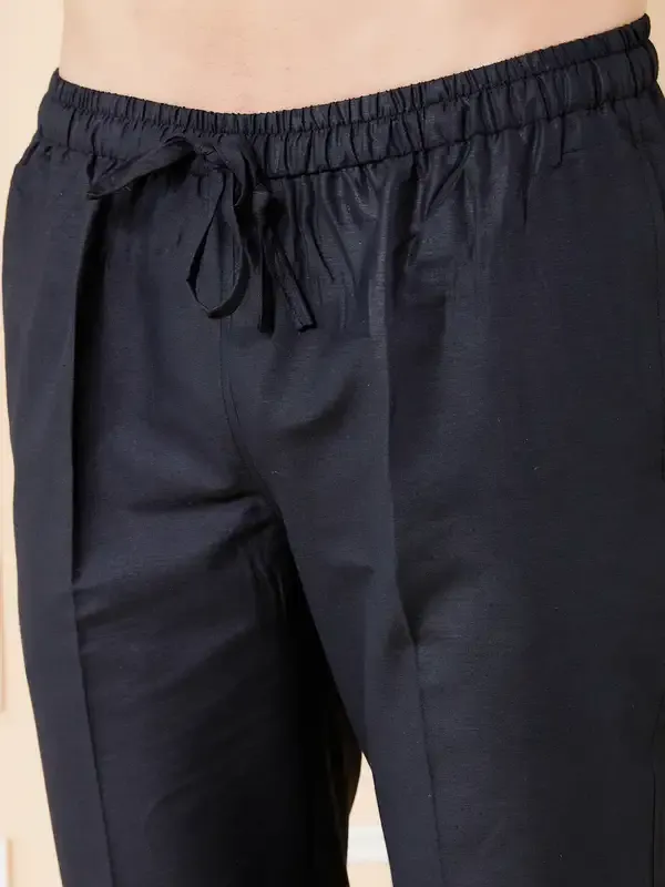 Black_Cotton_Solid_Straight_Kurta_With_Matching_Pyjama