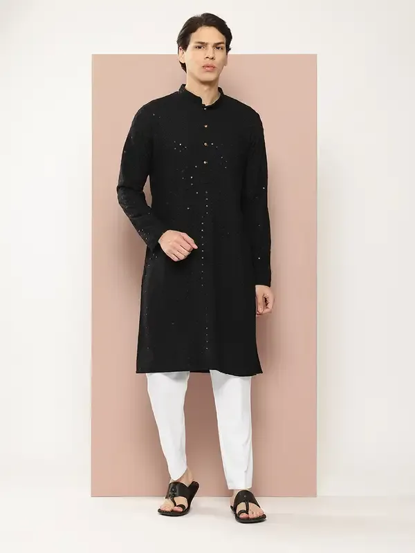 Men_Black_Embroidered_Sequined_Rayon_Kurta_With_Pyjama