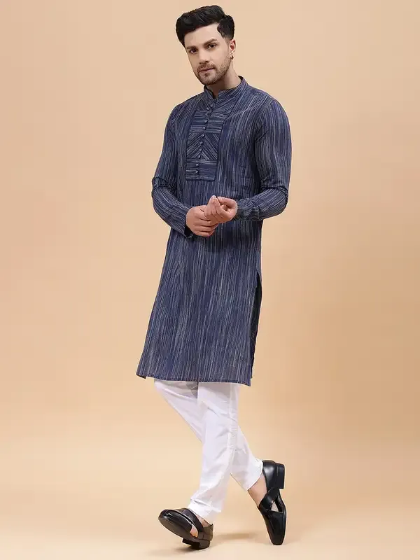 Men_Navy_Blue_Pure_Cotton_Printed_Staright_Kurta_With_Pajama