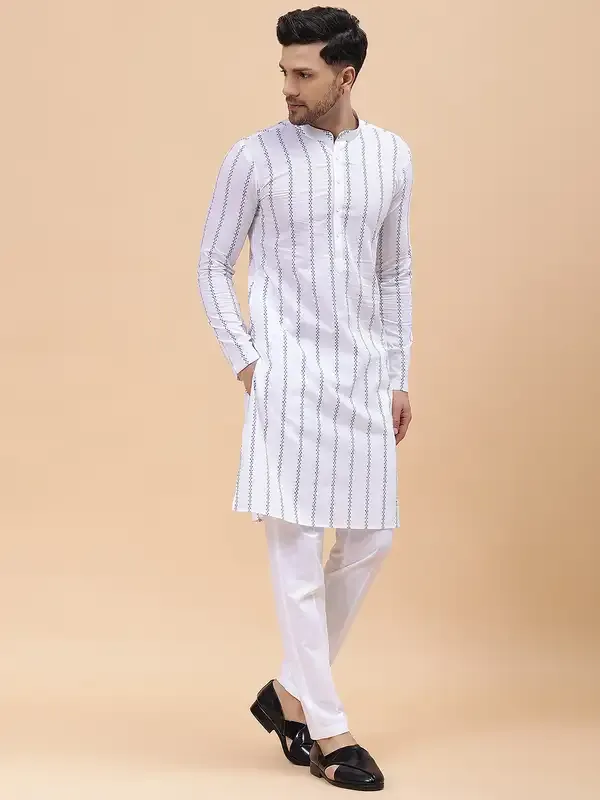 Men_White_&_Blue_Pure_Cotton_Embroidered_Staright_Kurta_With_Pajama