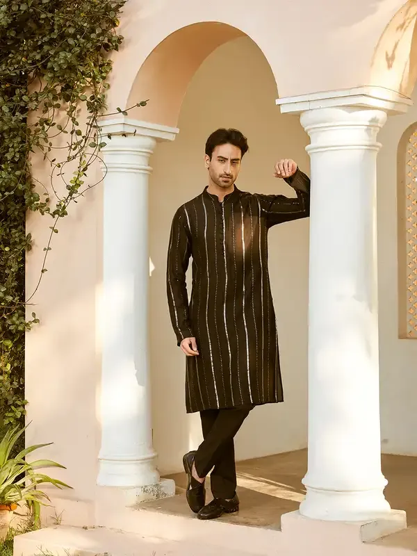 Men_Black_And_Gold_Chanderi_Silk_Sequins_Kurta_With_Pyjama