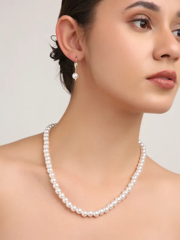 Classic_Single_Line_White_Pearl_Beaded_Necklace_Set_With_Matching_Drop_Earrings