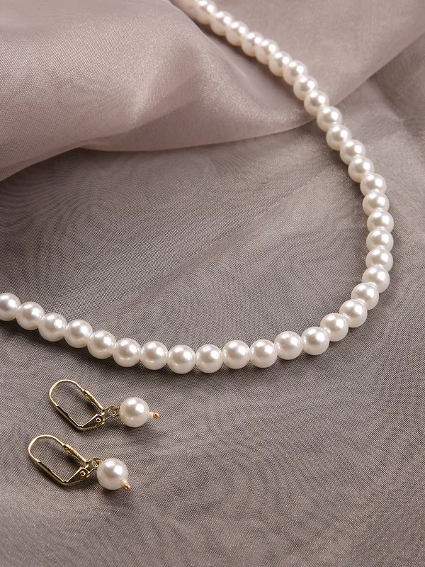 Classic_Single_Line_White_Pearl_Beaded_Necklace_Set_With_Matching_Drop_Earrings