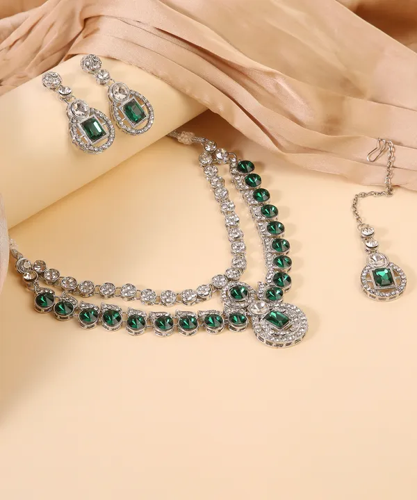 Double_Layered_Emerald_Green_Choker_Necklace_Set_With_Earrings_&_Maang_Tikka_–_Silver_Tone