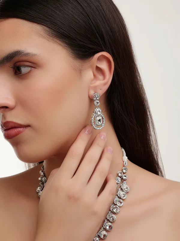 Double_Layered_White_Crystal_Choker_Necklace_Set_With_Earrings_&_Maang_Tikka_–_Silver_Tone