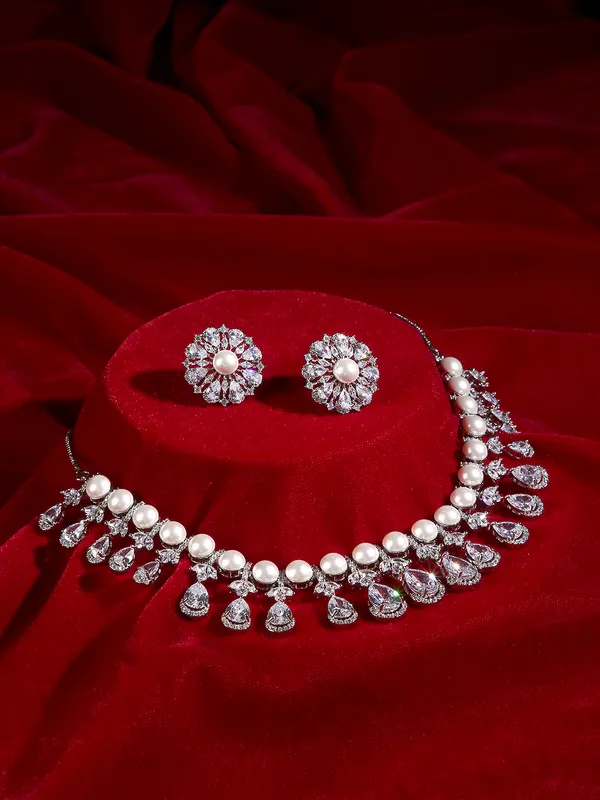 Elegant_Silver_American_Diamond_&_Pearl_Embedded_Necklace_Set_And_Earrings