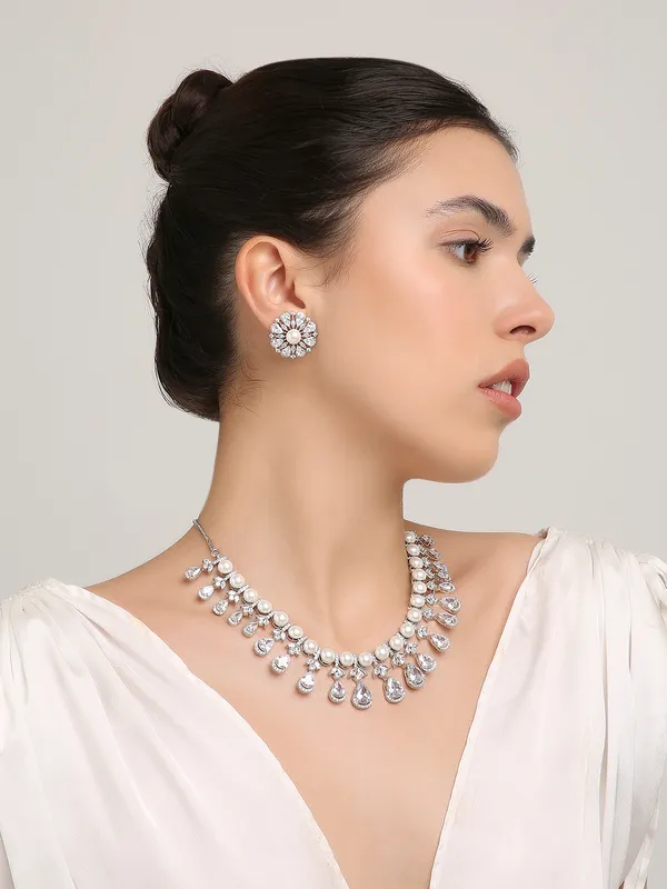 Elegant_Silver_American_Diamond_&_Pearl_Embedded_Necklace_Set_And_Earrings