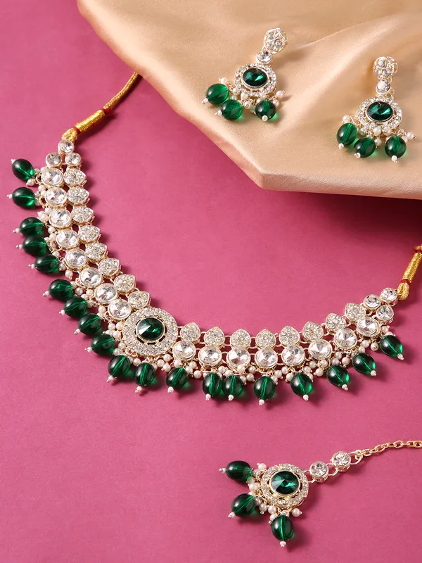 Gold-Toned_Green_Crystal_&_Pearls_Embellished_Necklace_Set_With_Earrings_&_Maang_Tikka