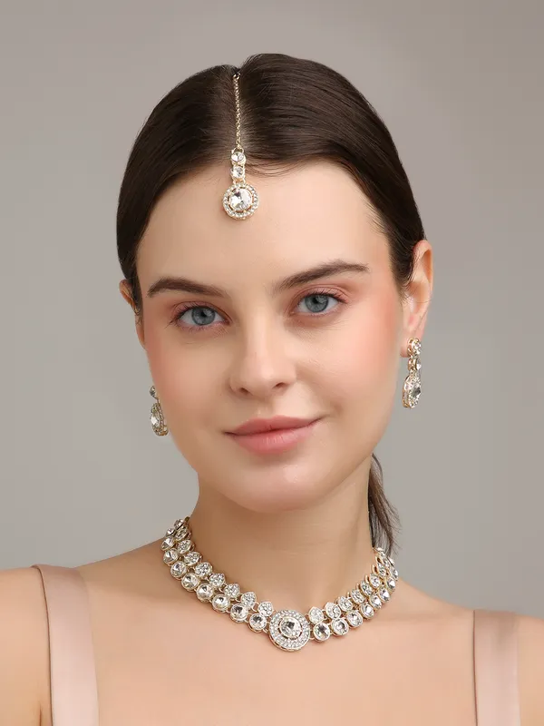 Jewel_Me_Up_Elegant_Gold-Tone_Necklace_Set_With_Matching_Earrings_&_Maang_Tikka_For_Wedding_And_Party_Wear