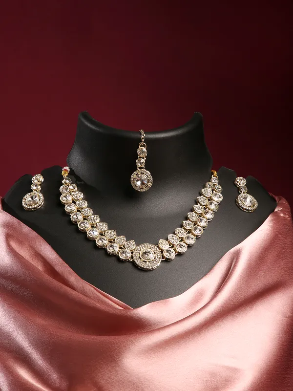 Jewel_Me_Up_Elegant_Gold-Tone_Necklace_Set_With_Matching_Earrings_&_Maang_Tikka_For_Wedding_And_Party_Wear